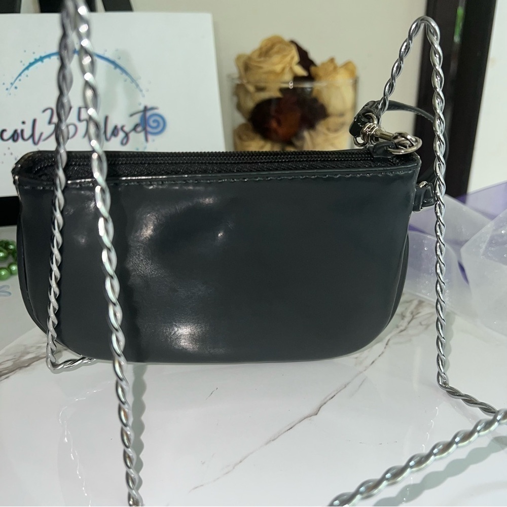Nine & Co. Black Wristlet - Picture 3 of 12